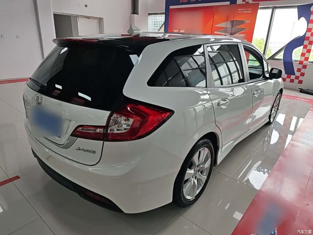 Honda Jade, 2015 7