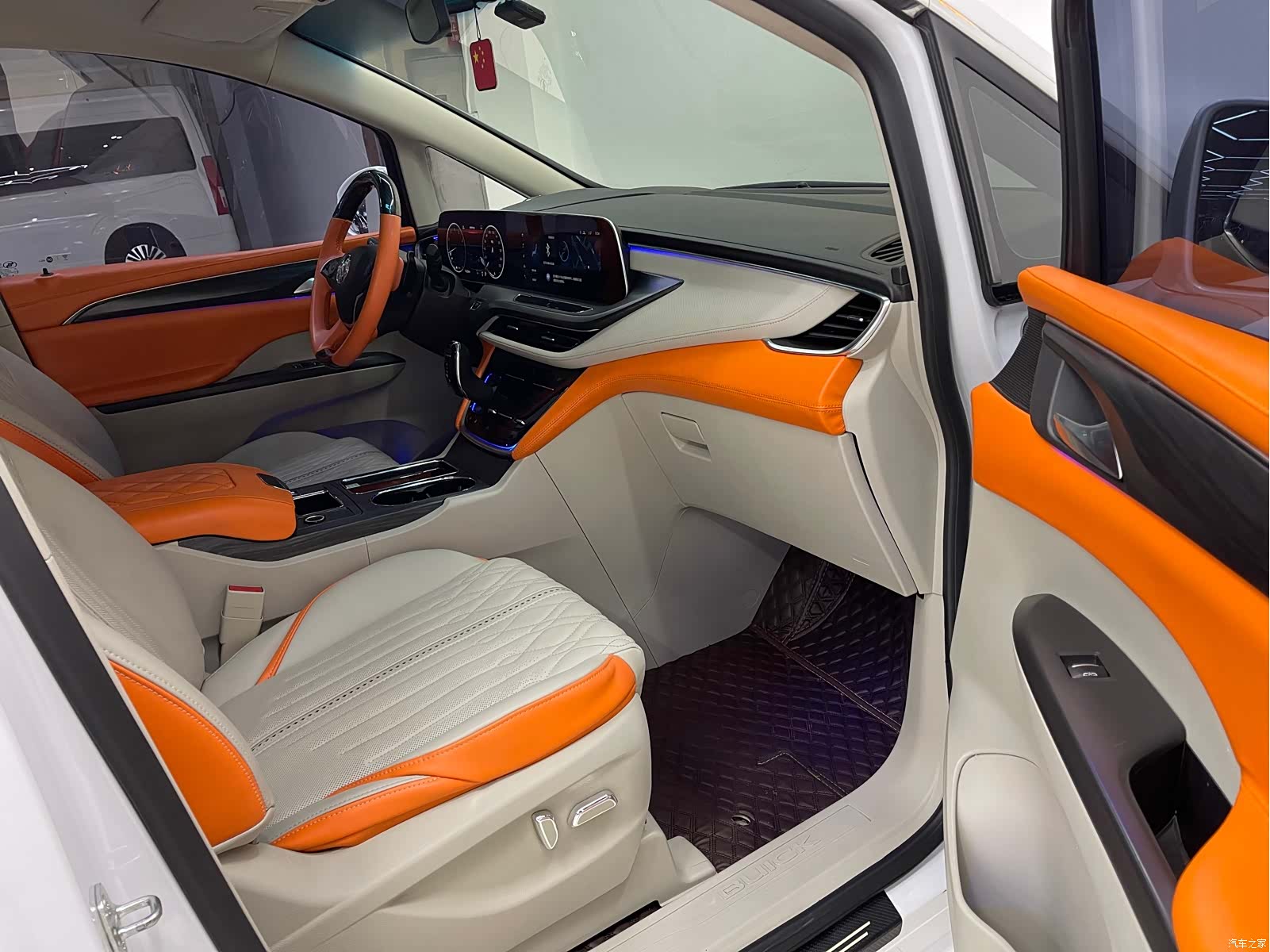 Buick GL8, 2022 10