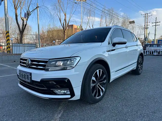 Volkswagen Tiguan L 2021 — купить из Китая под заказ