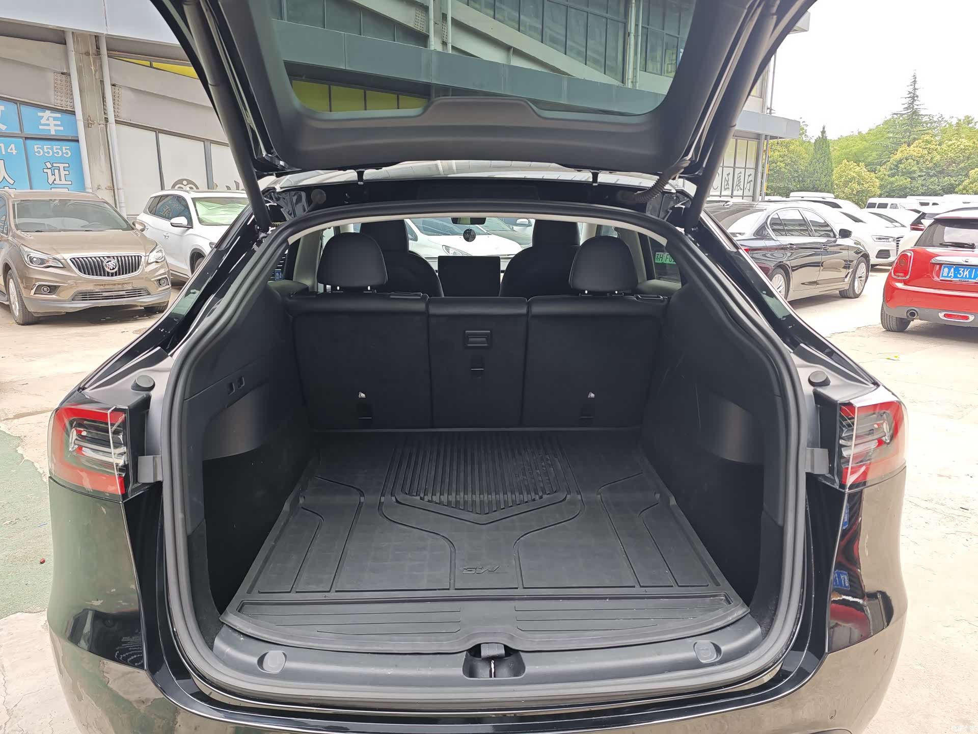 Tesla Model Y, 2021 15