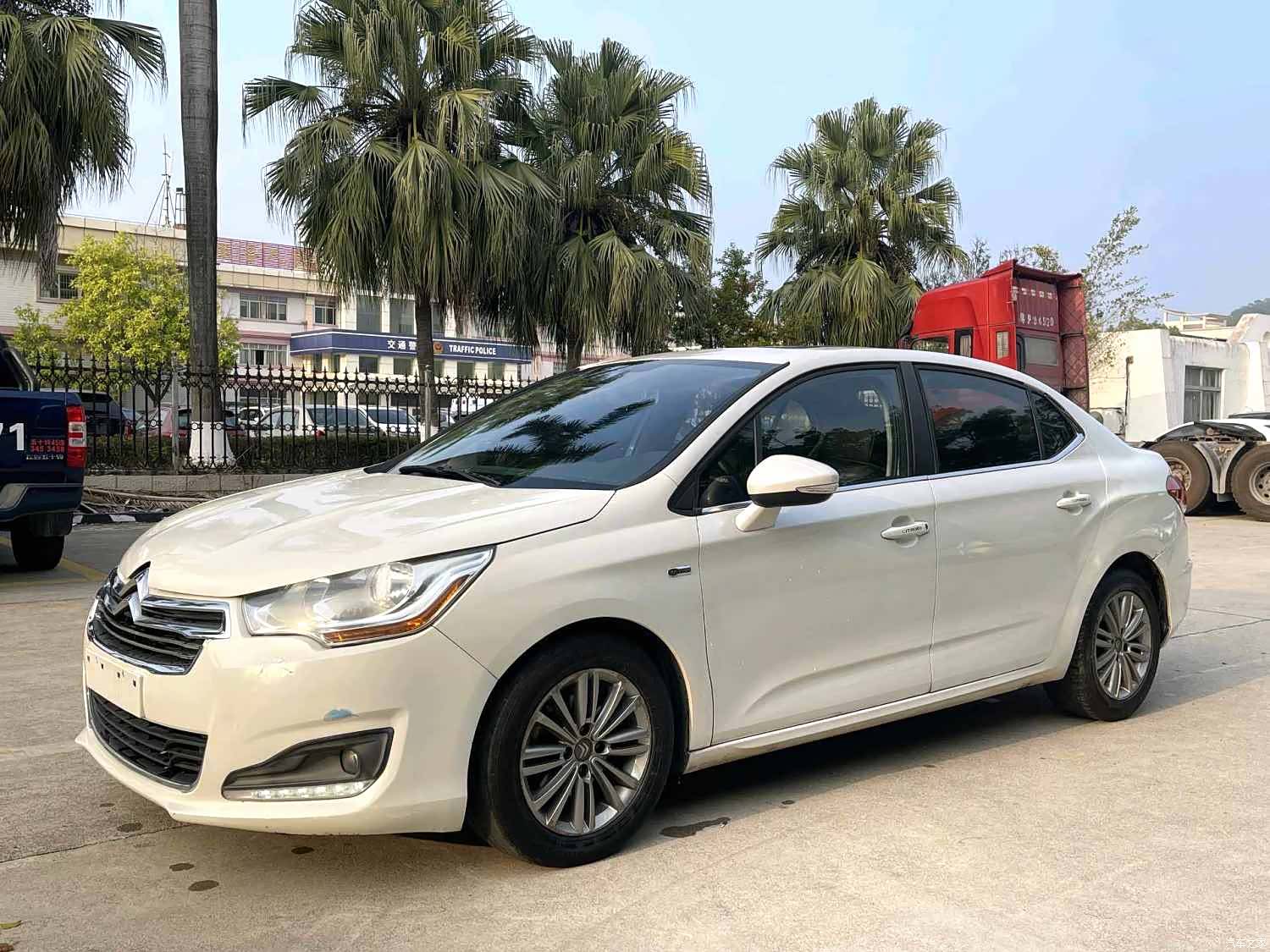 Citroen C4, 2015 1