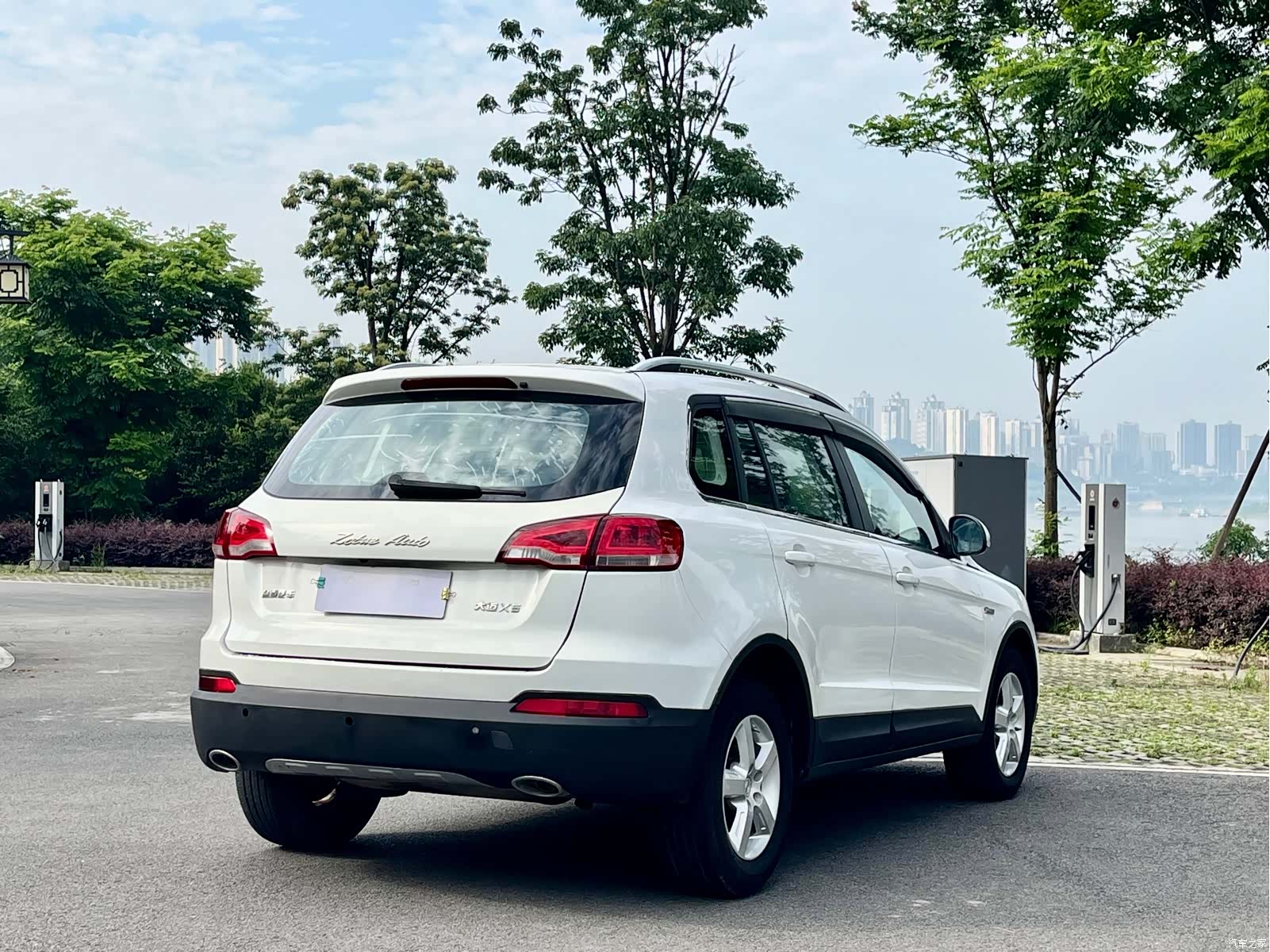 Zotye X5, 2015 7