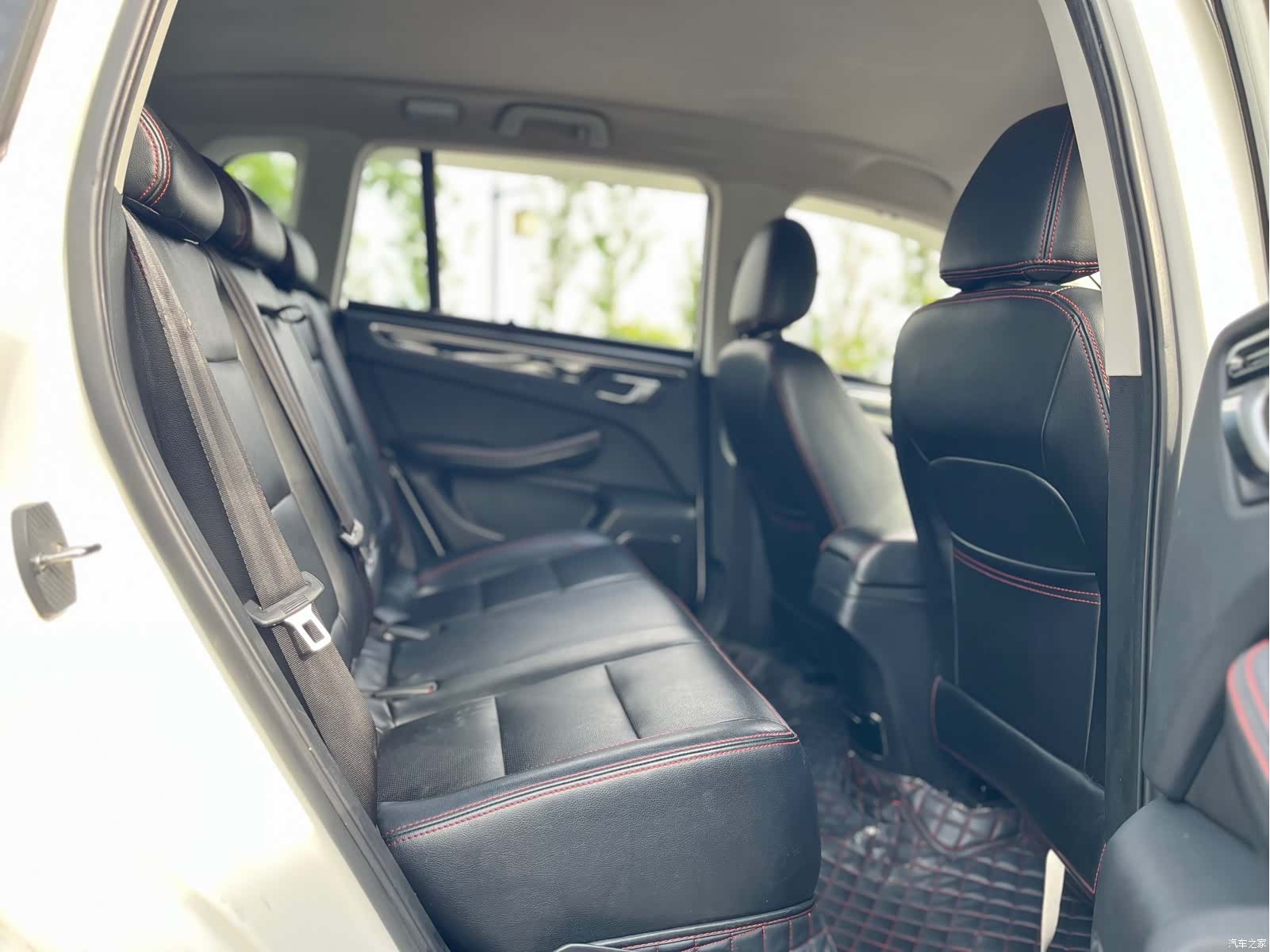 Zotye X5, 2015 14