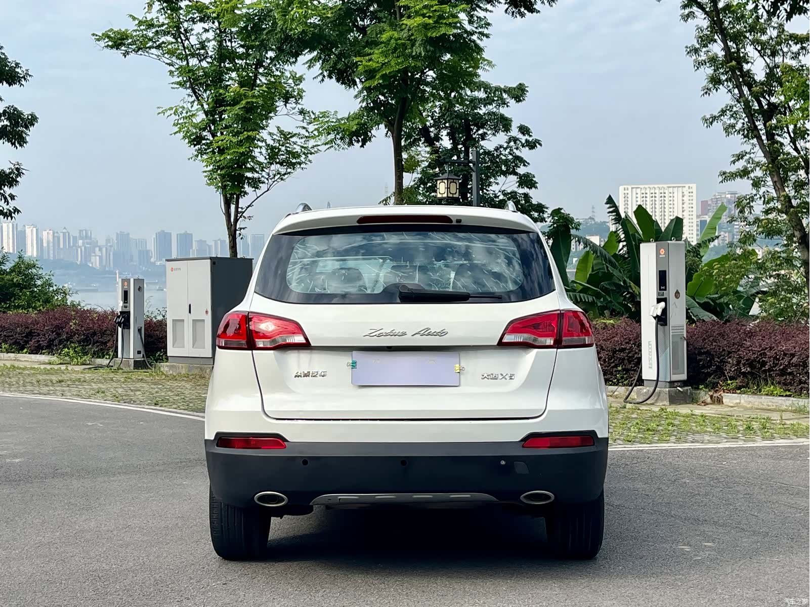 Zotye X5, 2015 6