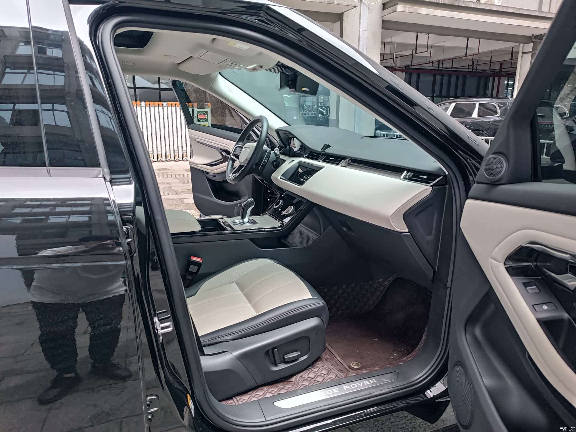 Land Rover Range Rover, 2022 11