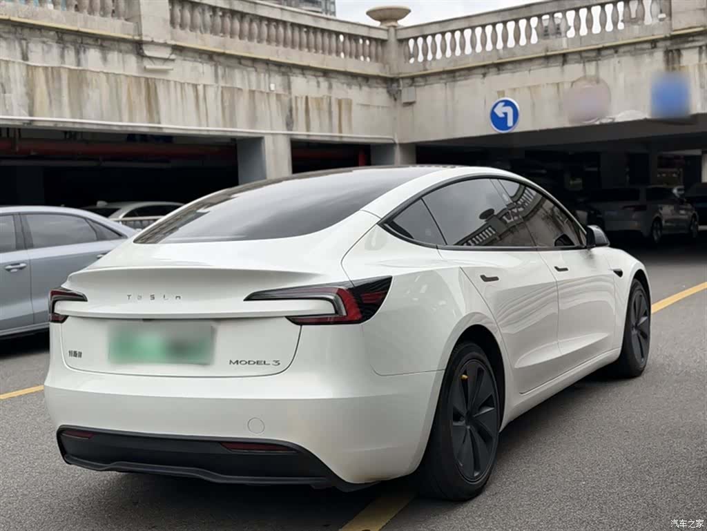 Tesla Model 3, 2023 11