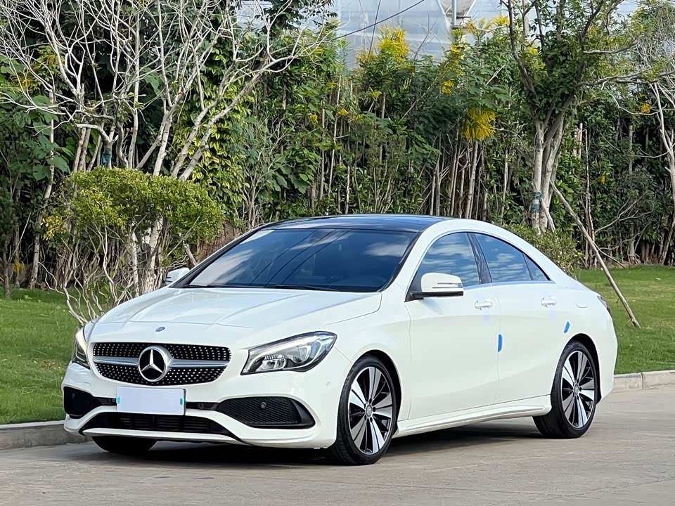 Mercedes-Benz CLA
