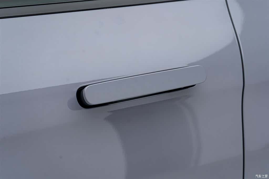 AITO M5, 2025 13