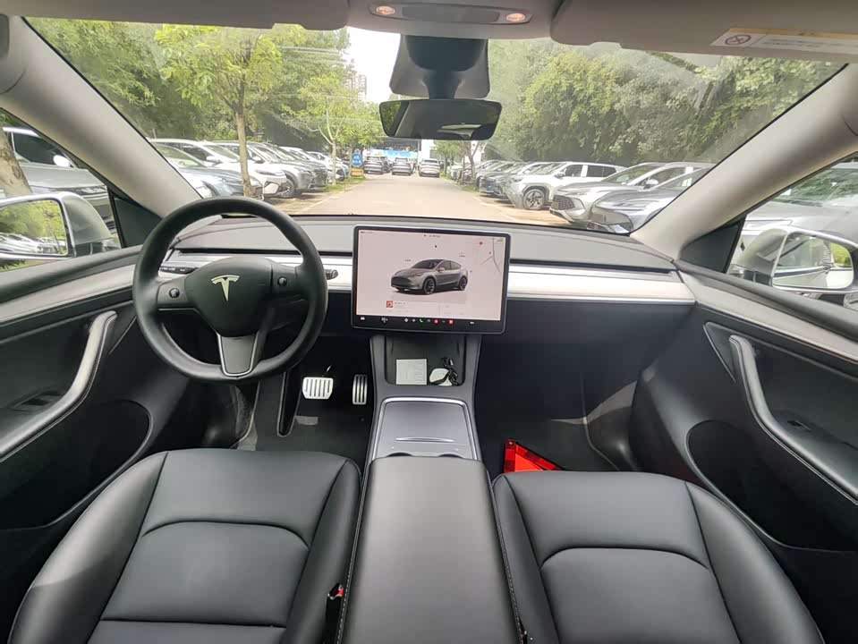 Tesla Model Y Tesla Model Y