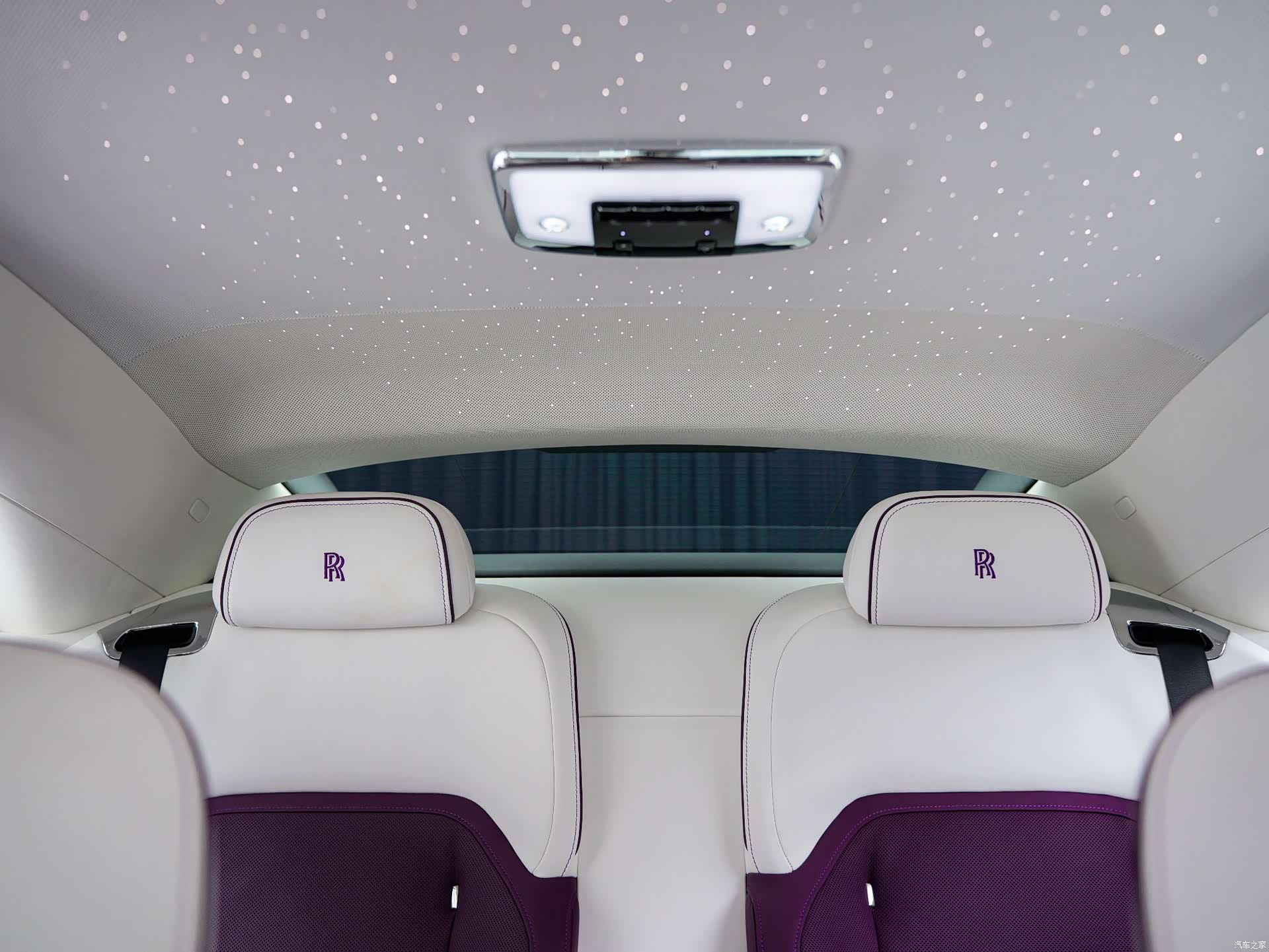 Rolls-Royce Spectre, 2025 19