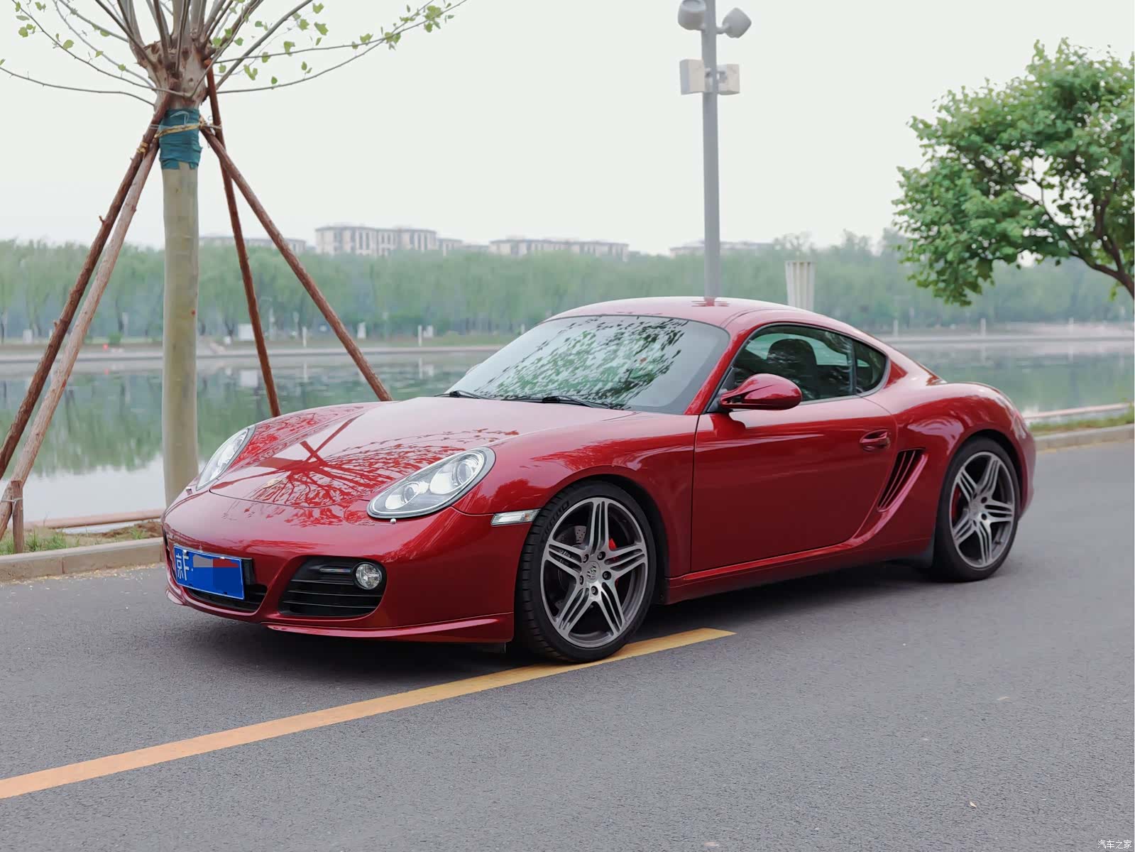 Porsche Cayman, 2010 1