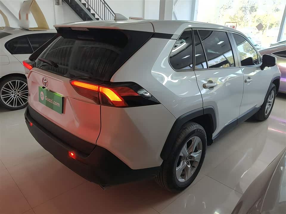 Toyota RAV4 Rongfang
