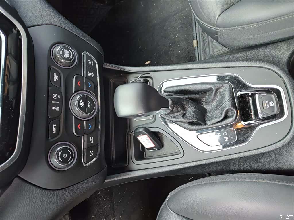 Jeep Cherokee, 2019 10