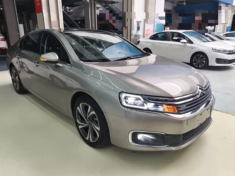 Citroen C6