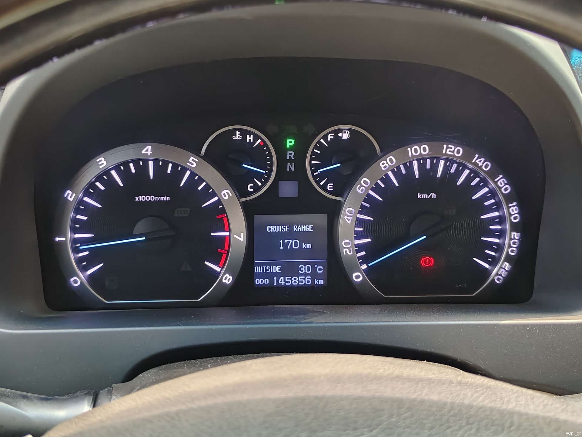 Toyota Alphard, 2015 11