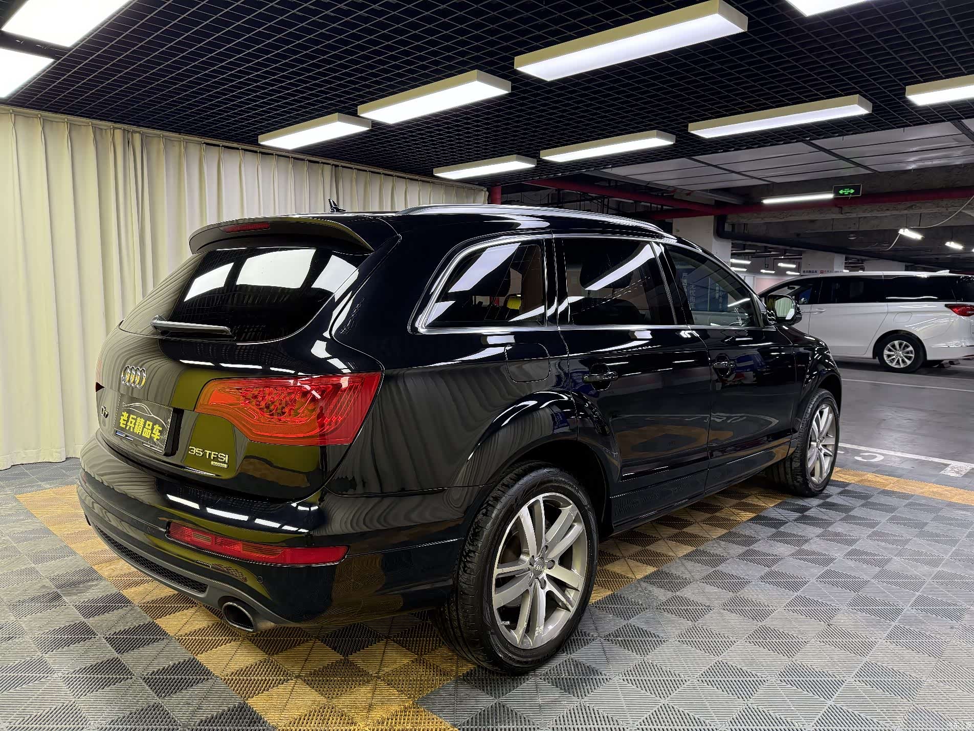 Audi Q7, 2014 4