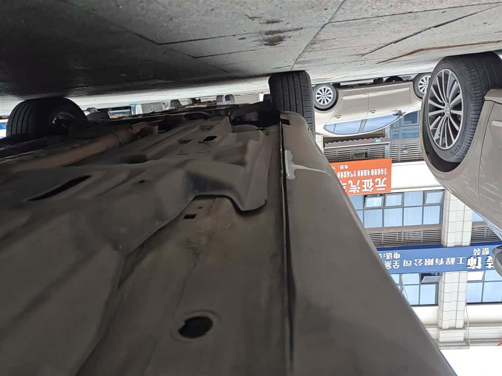 Jeep Cherokee, 2019 21