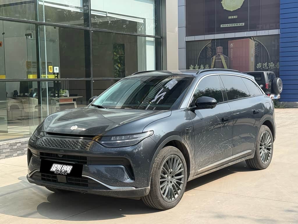 Leapmotor C11