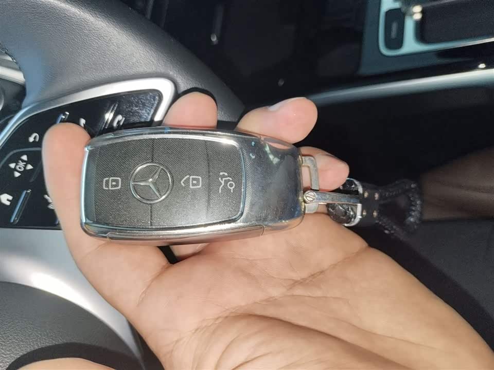 Mercedes-Benz GLB Mercedes-Benz GLB