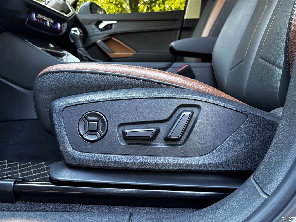 Audi Q3, 2023 18