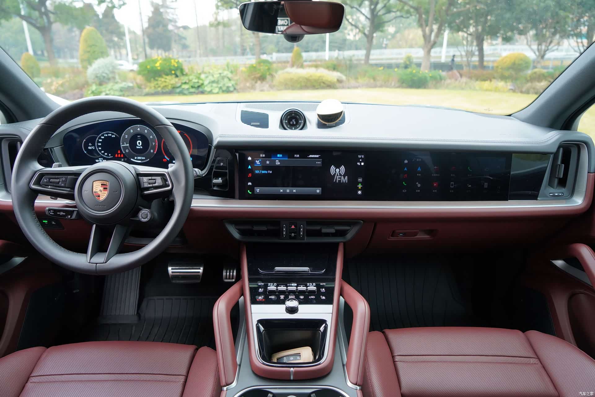 Porsche Cayenne, 2025 10
