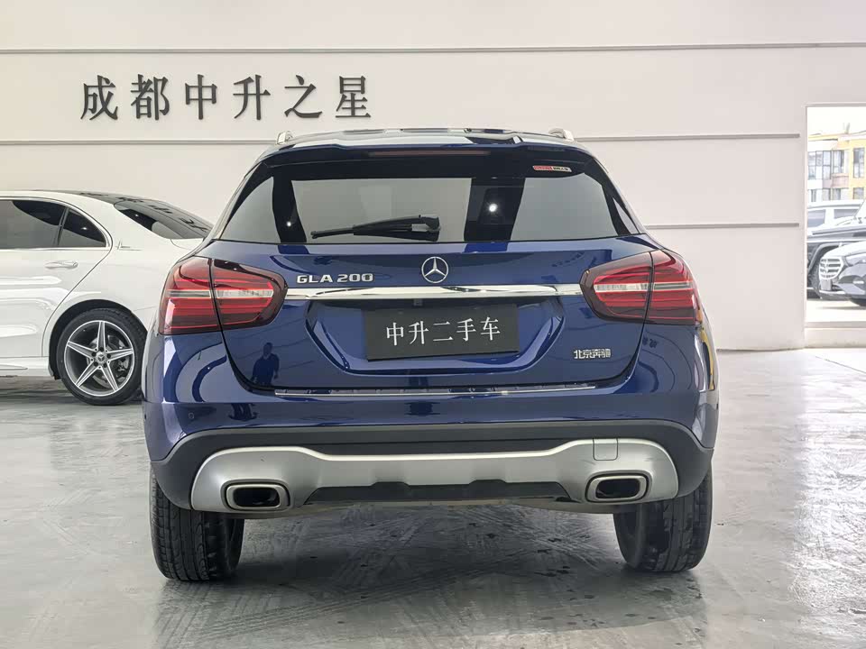 Mercedes-Benz GLA