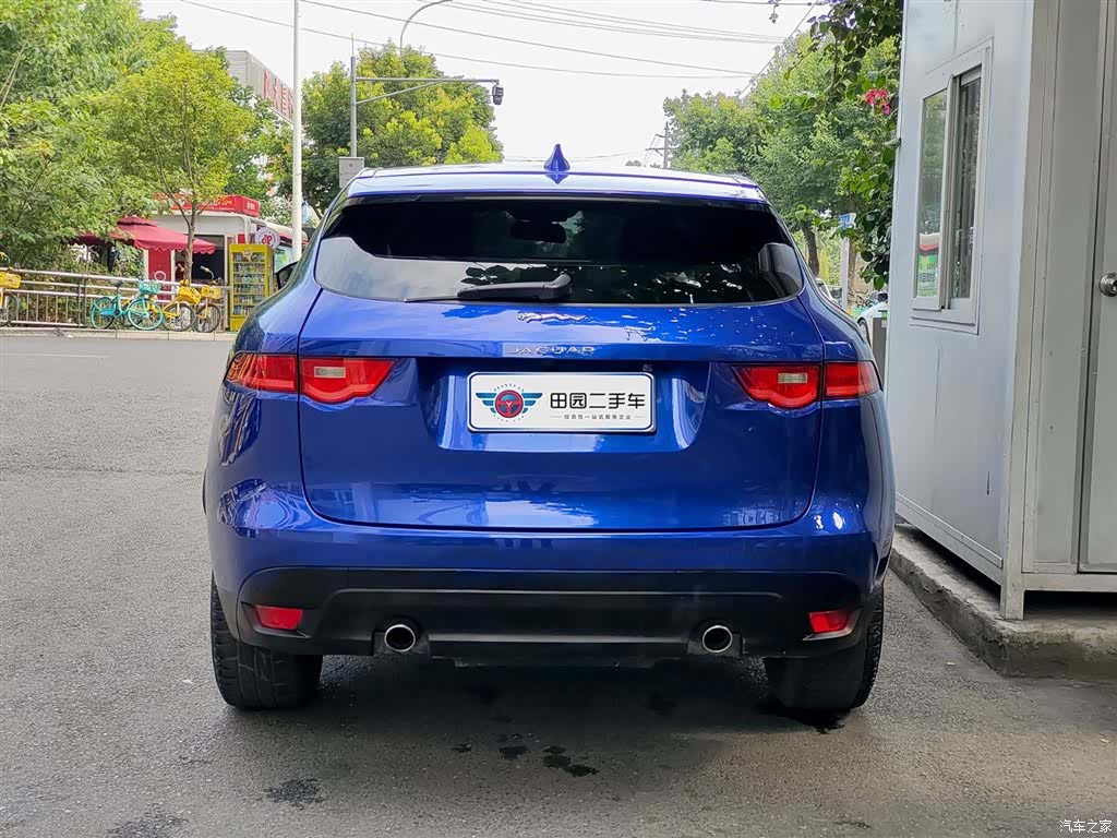 Jaguar F-PACE, 2017 все фото