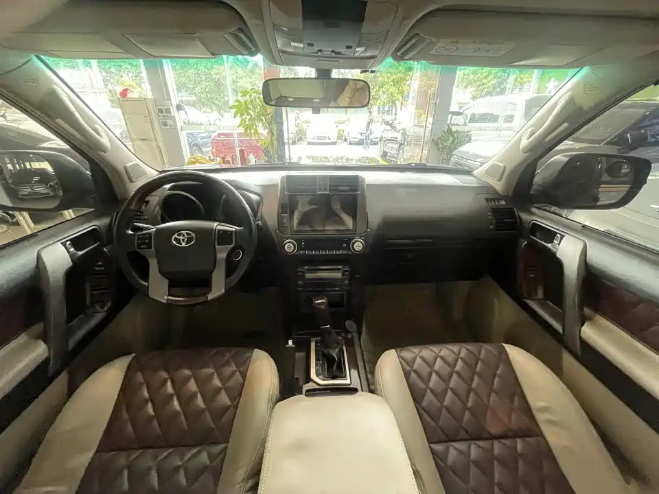 Toyota Prado