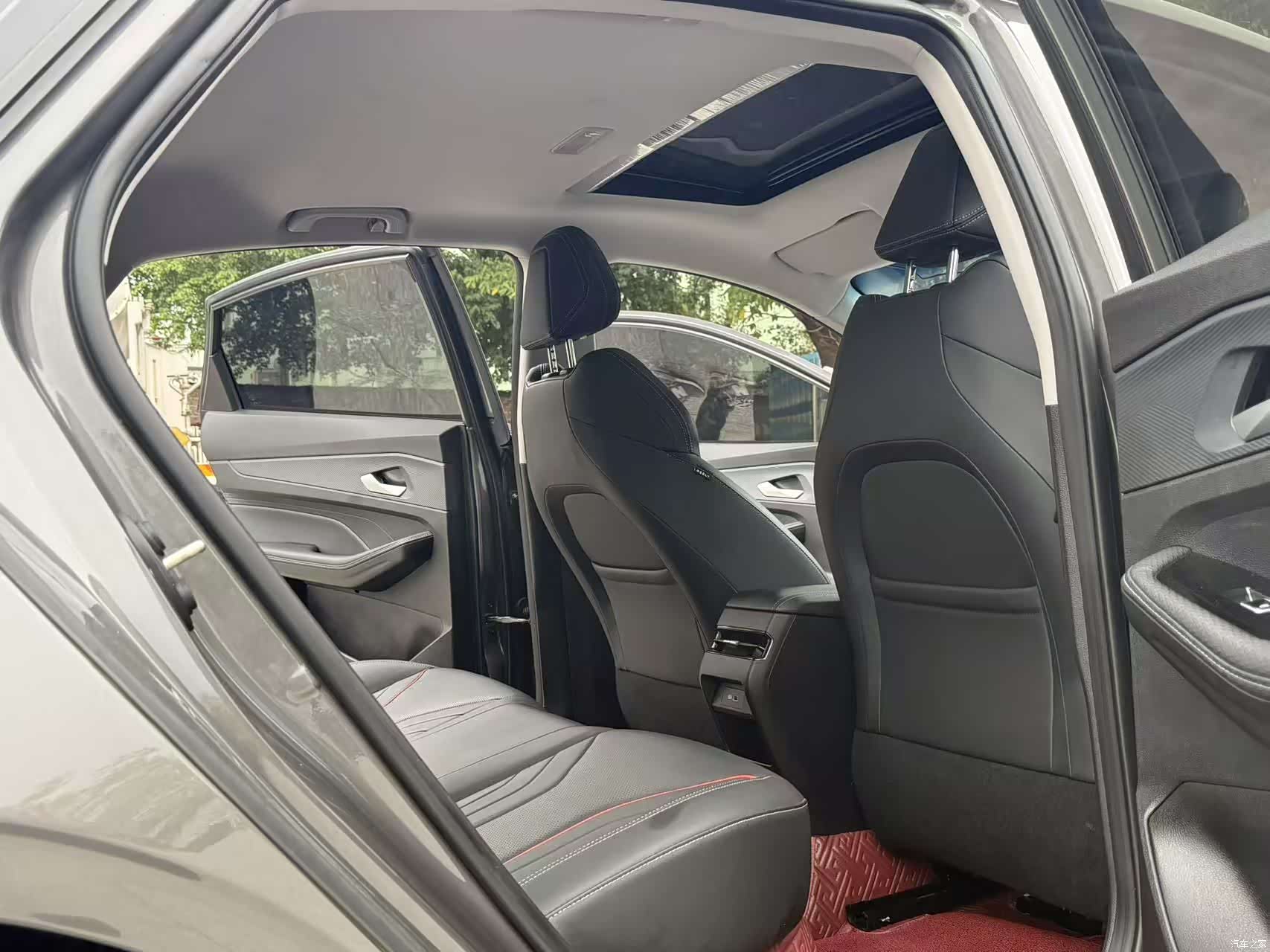 Geely Binray, 2023 9