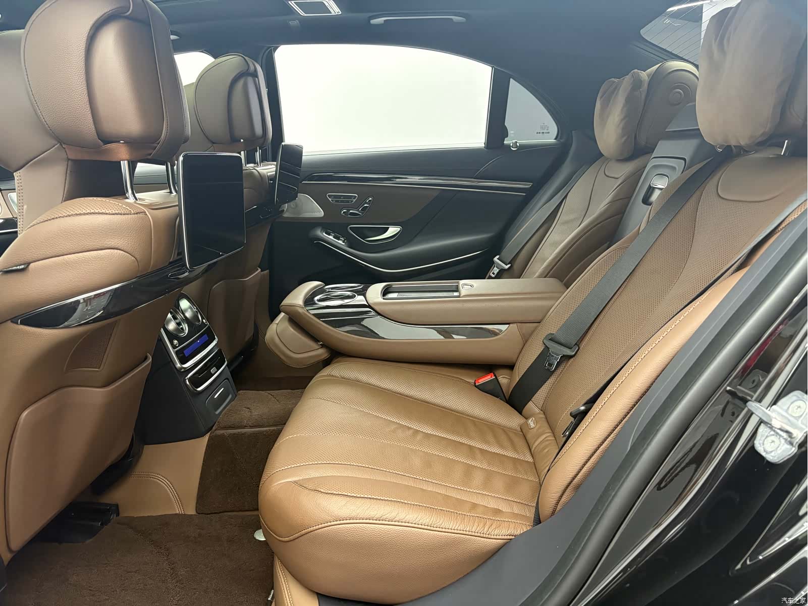 Mercedes-Benz S-Class, 2020 10