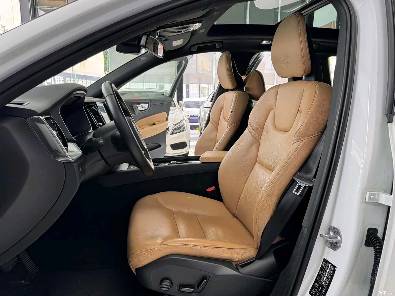 Volvo XC60, 2018 8