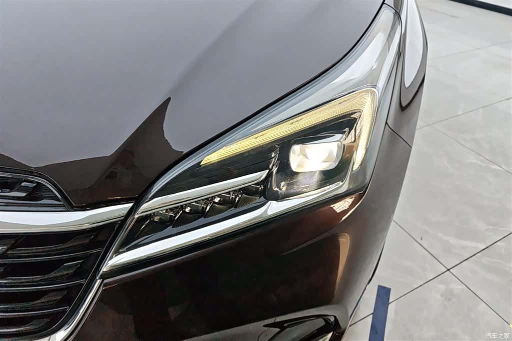 Buick Envision Plus, 2020 все фото