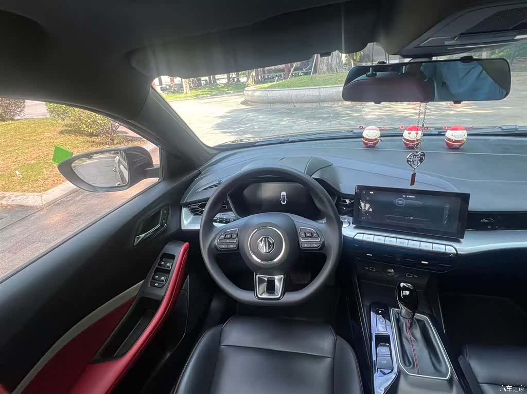 MG MG5, 2022 9