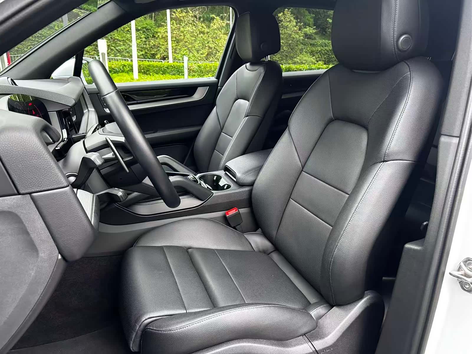 Porsche Cayenne, 2025 все фото