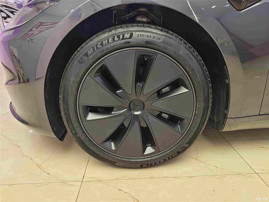 Tesla Model 3, 2024 15