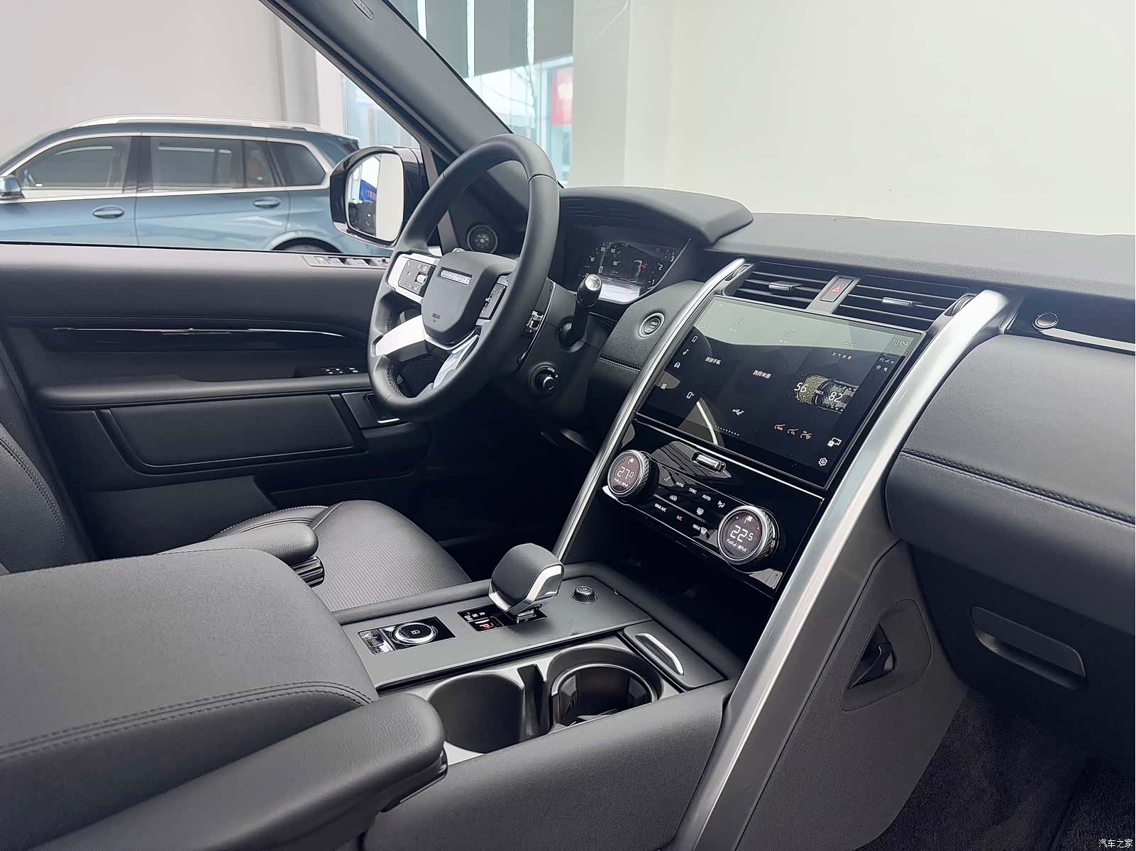 Land Rover Discovery, 2025 11