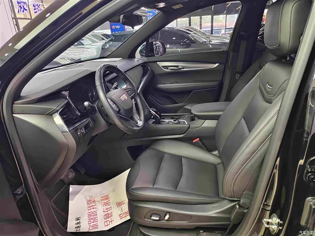 Cadillac XT6, 2023 10