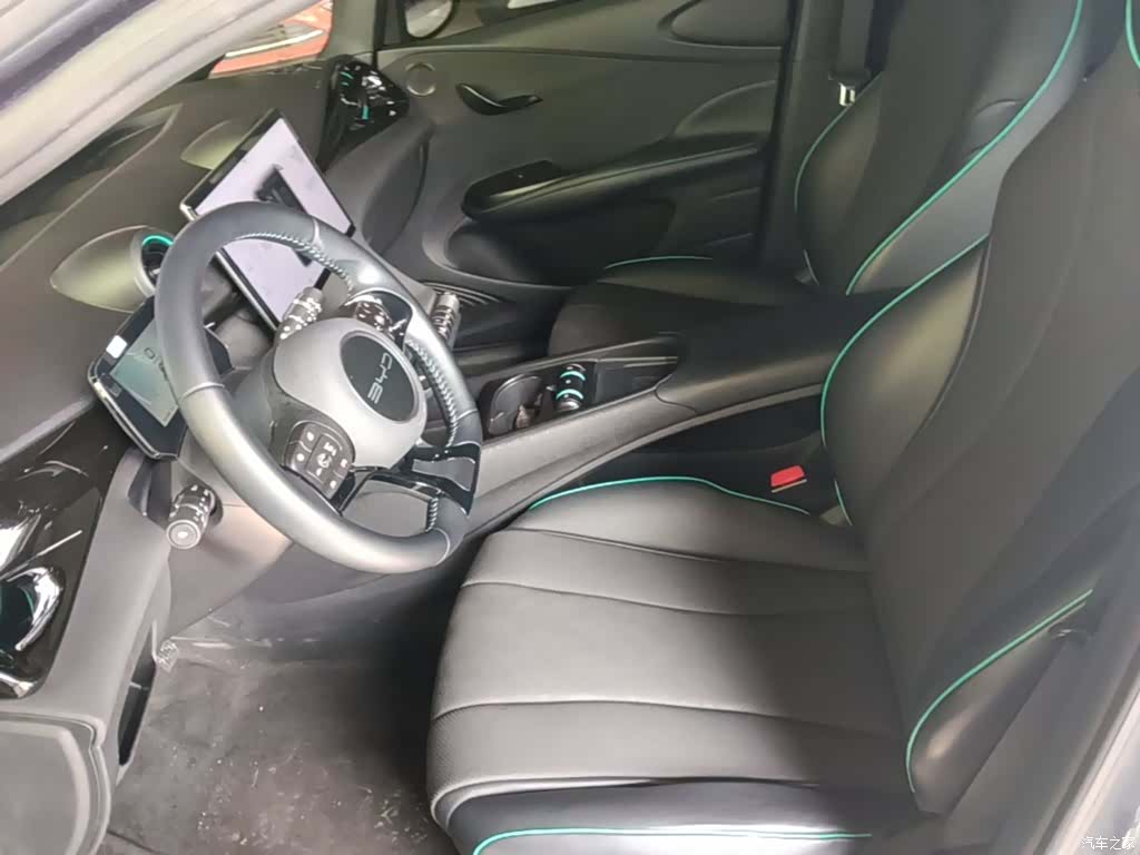 BYD Dolphin, 2023 15