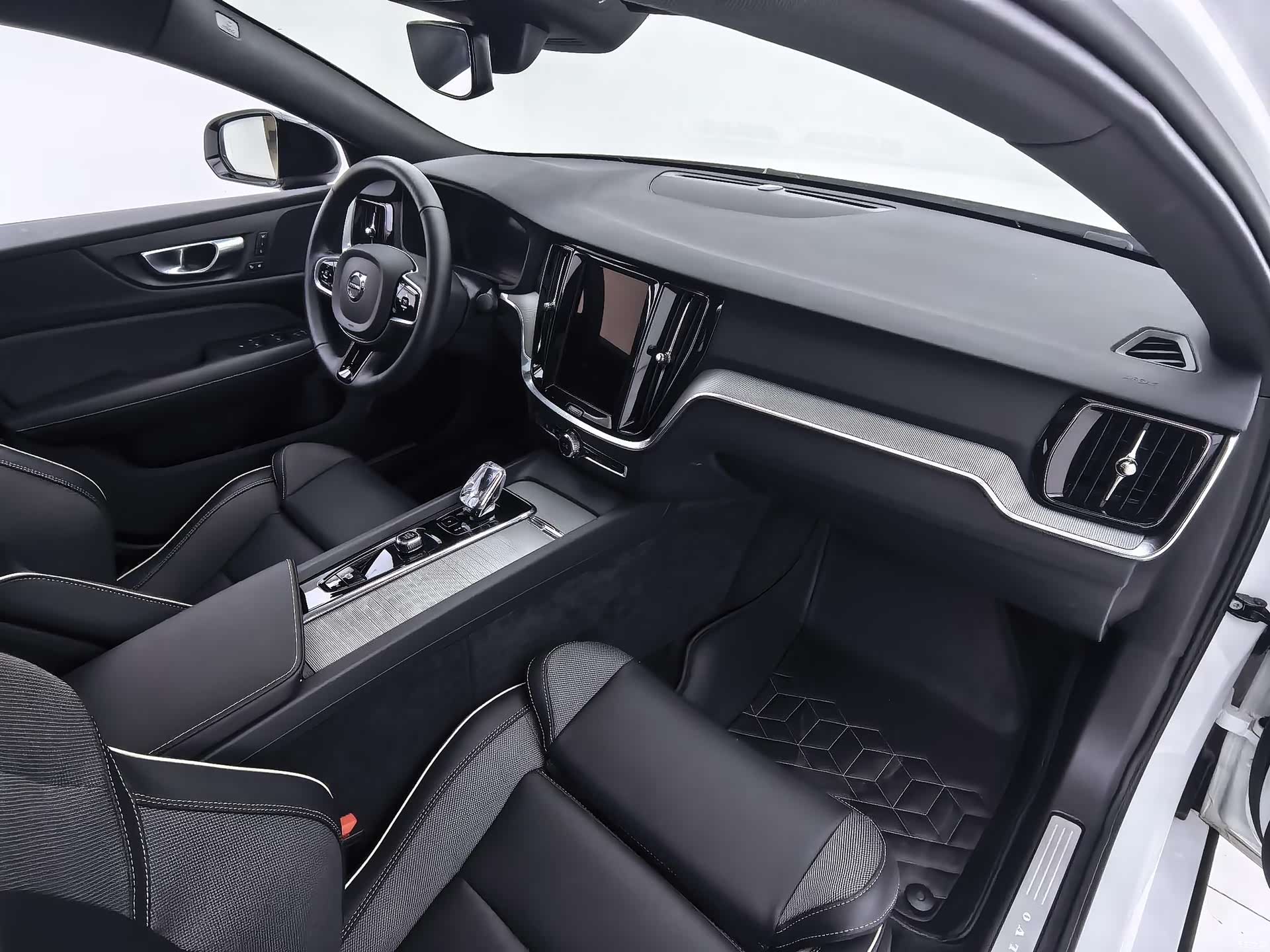 Volvo S60, 2025 8