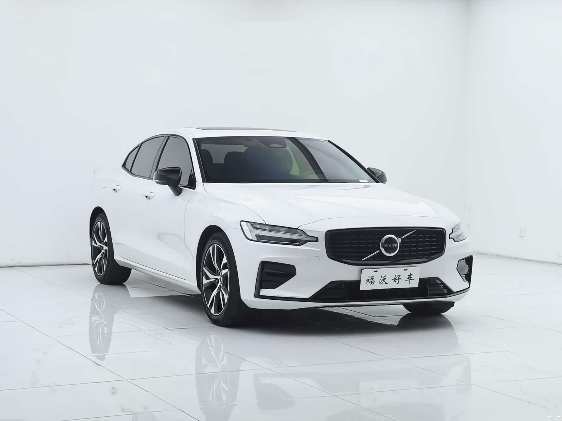 Volvo S60, 2025 3