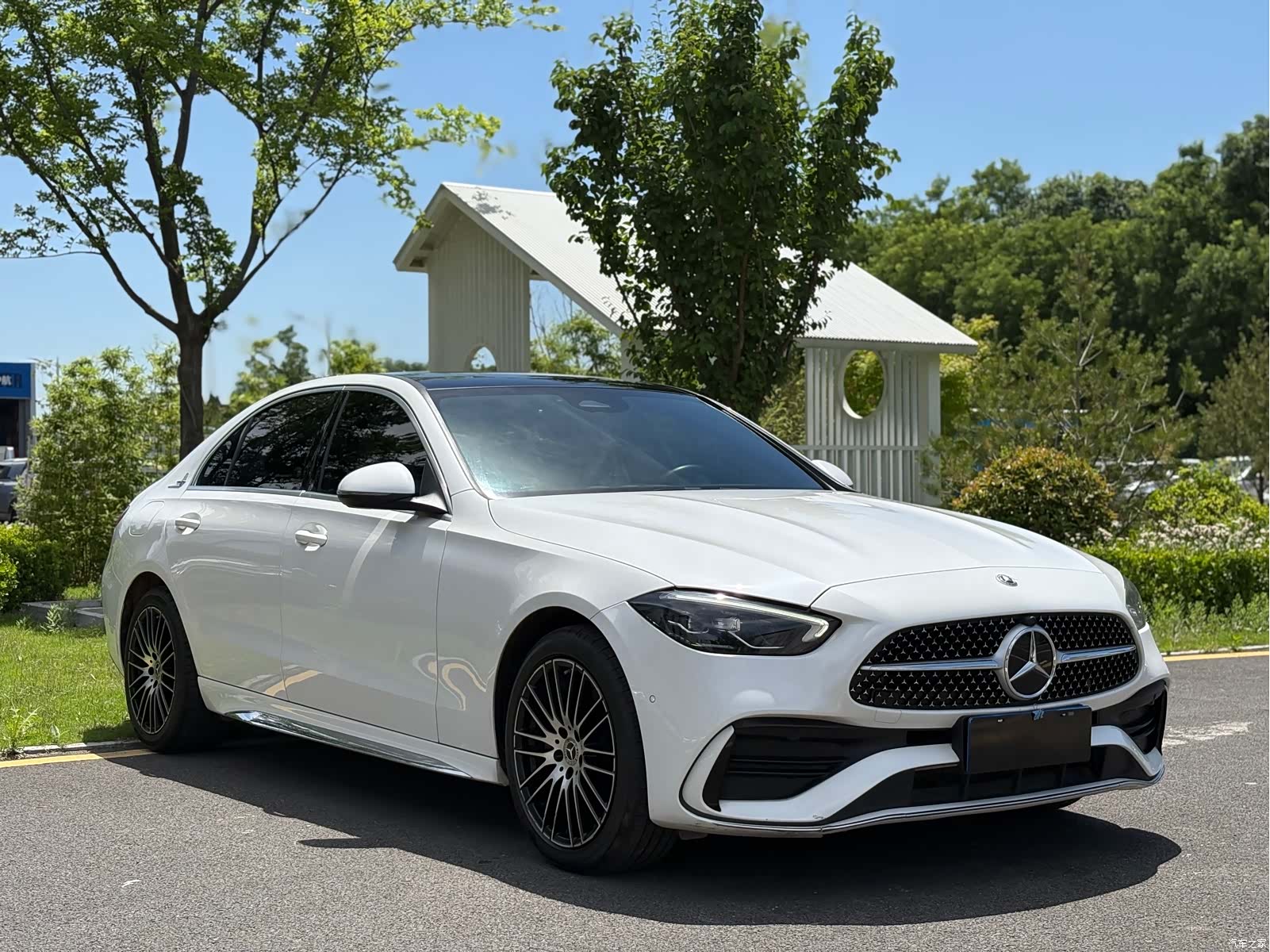 Mercedes-Benz C-Class, 2022 3