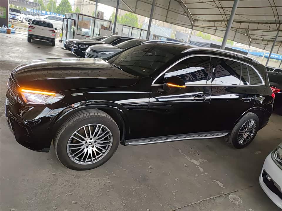 Mercedes-Benz GLC Mercedes-Benz GLC