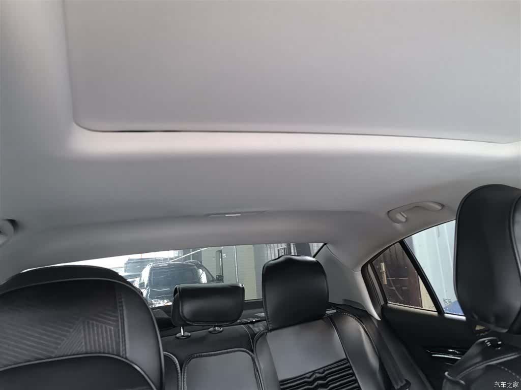 Roewe i5, 2023 18