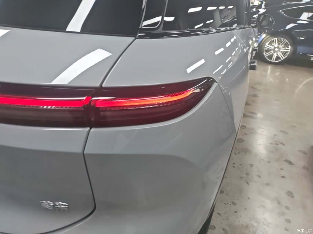 NIO ES6, 2025 8