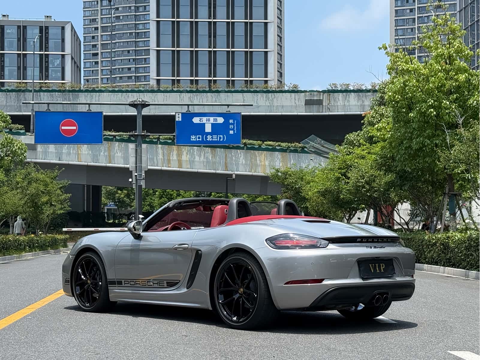 Porsche Boxster, 2026 7
