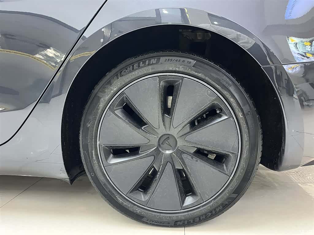 Tesla Model 3, 2024 8
