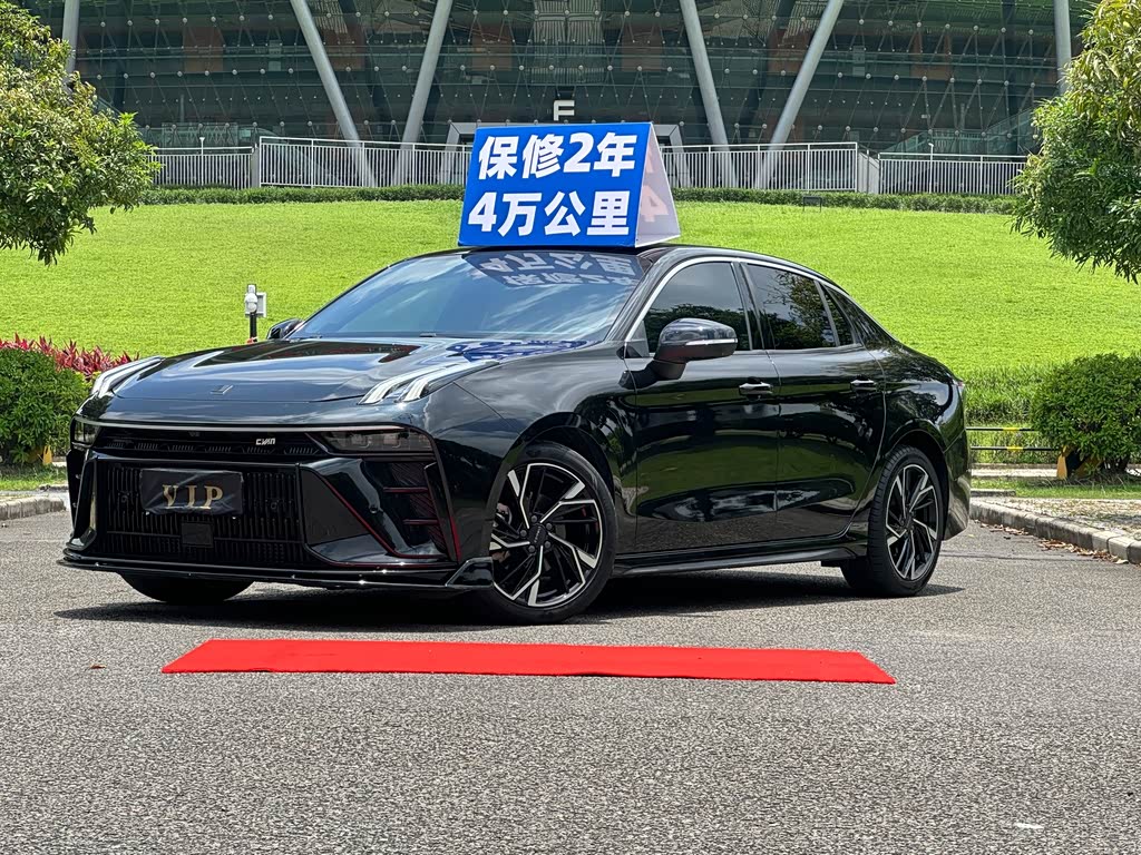 Lynk & Co 03
