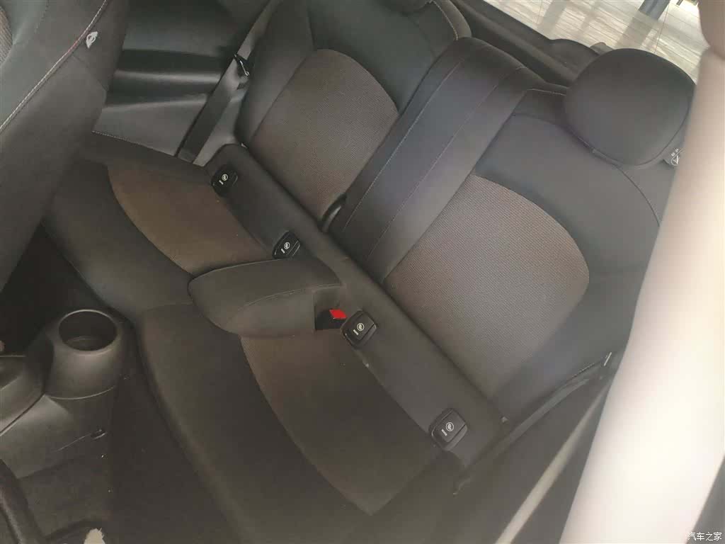 Mini ONE+, 2015 8