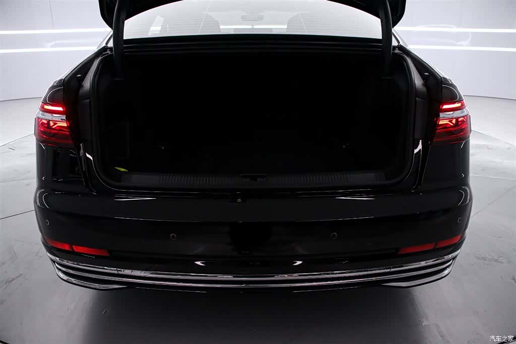 Audi A8L, 2024 15