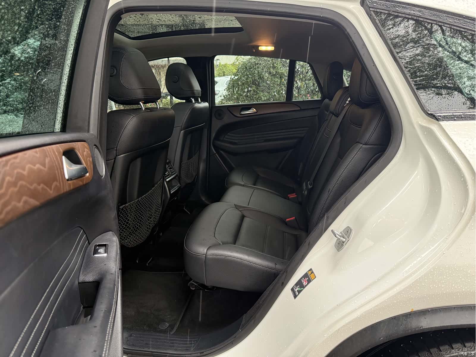 Mercedes-Benz GLE, 2016 28
